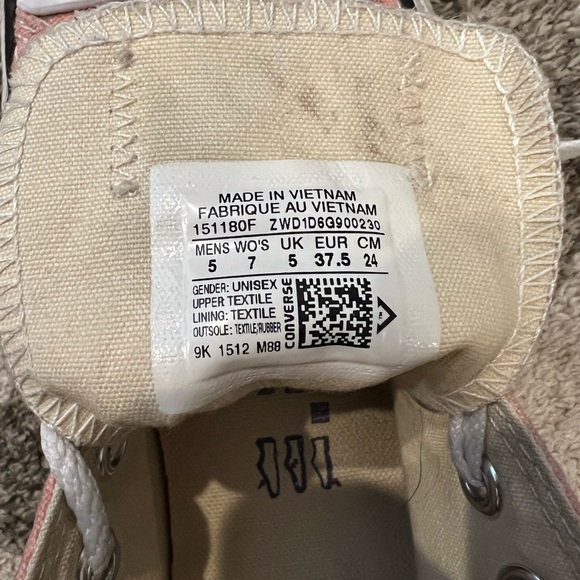 Light pink Converse - Picture 5 of 8